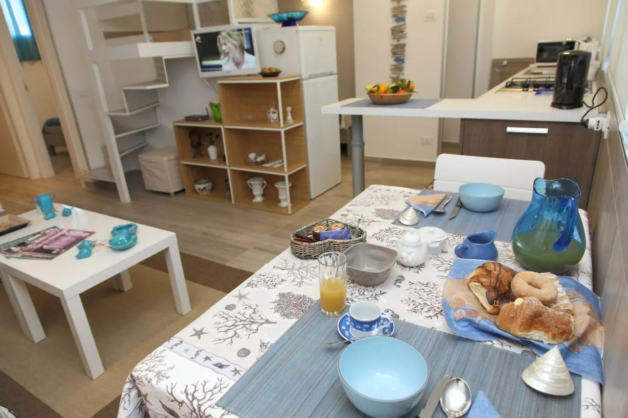 Emma'S House Apartment Cefalu 0*,
