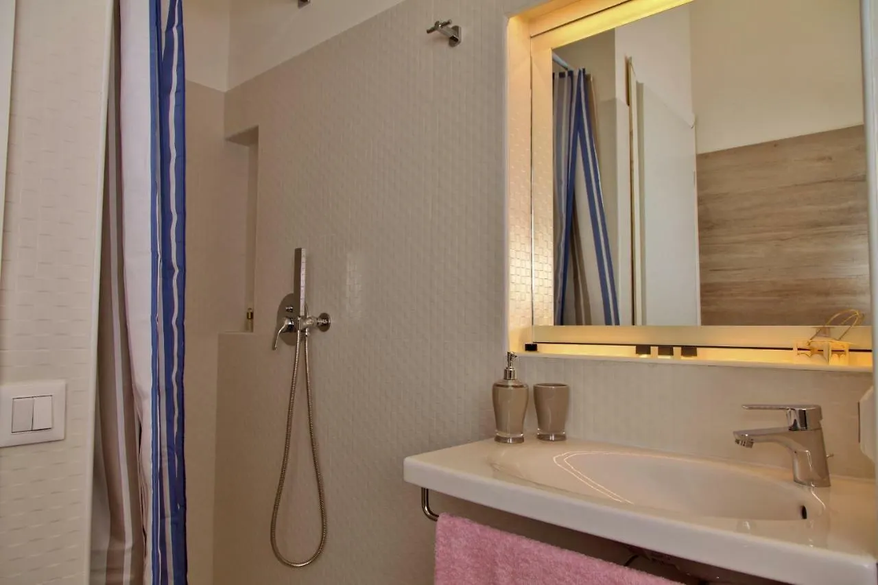 Emma'S House Apartment Cefalu Italy